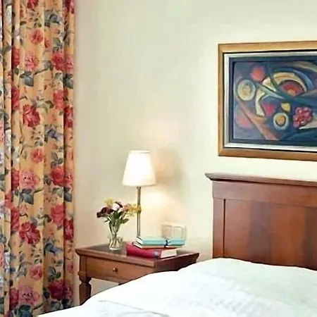 Hotel Deutsches Theater Stadtzentrum 4*