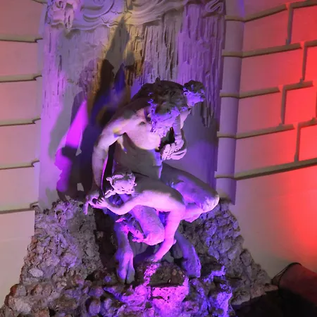 Deutsches Theater Stadtzentrum Otel