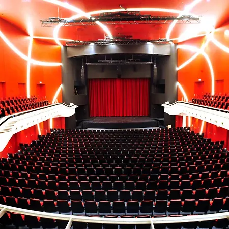 Deutsches Theater Stadtzentrum Otel Münih