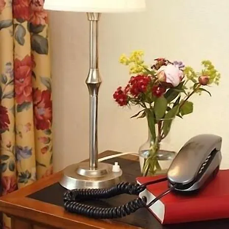 Deutsches Theater Stadtzentrum Otel 4*