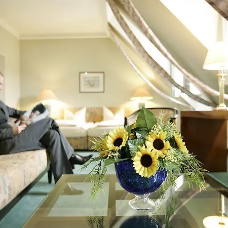 Deutsches Theater Stadtzentrum Hotel 4*