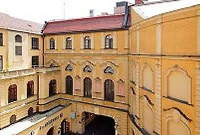 Hotel Deutsches Theater Stadtzentrum 4*