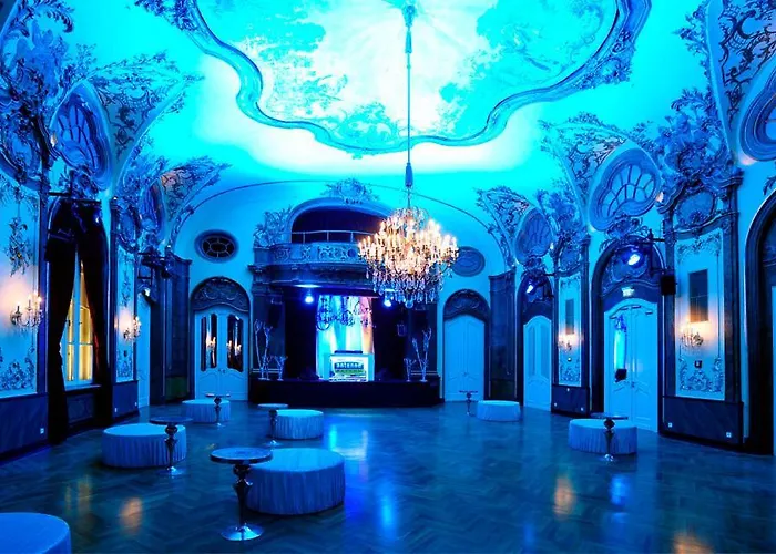Deutsches Theater Stadtzentrum Szálloda 4*